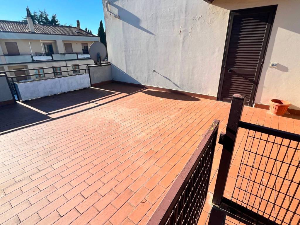 Appartamento a Torgiano in VIA GIUSEPPE DI VITTORIO , 3/d - Foto 3