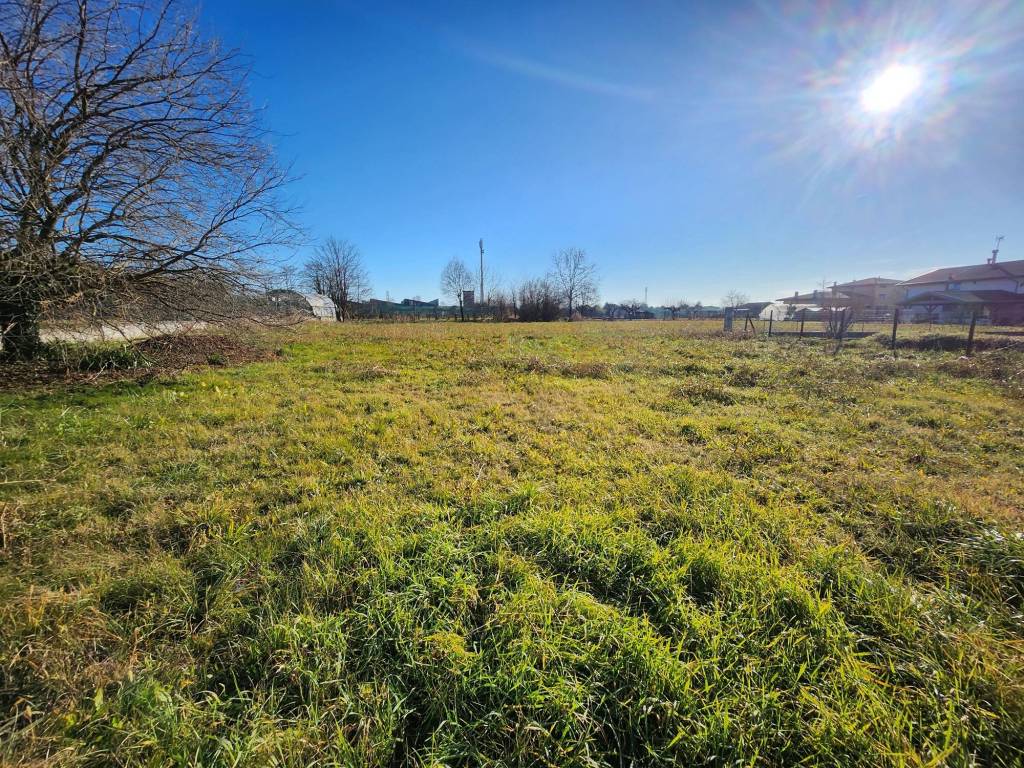 Terreno a Fontanafredda in Via Giacomo Puccini, 129 - Foto 4