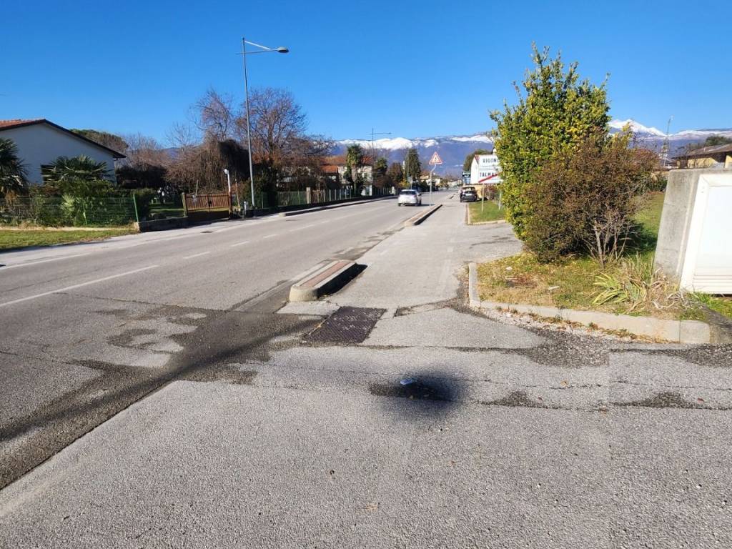 Terreno a Fontanafredda in Via Giacomo Puccini, 129 - Foto 3