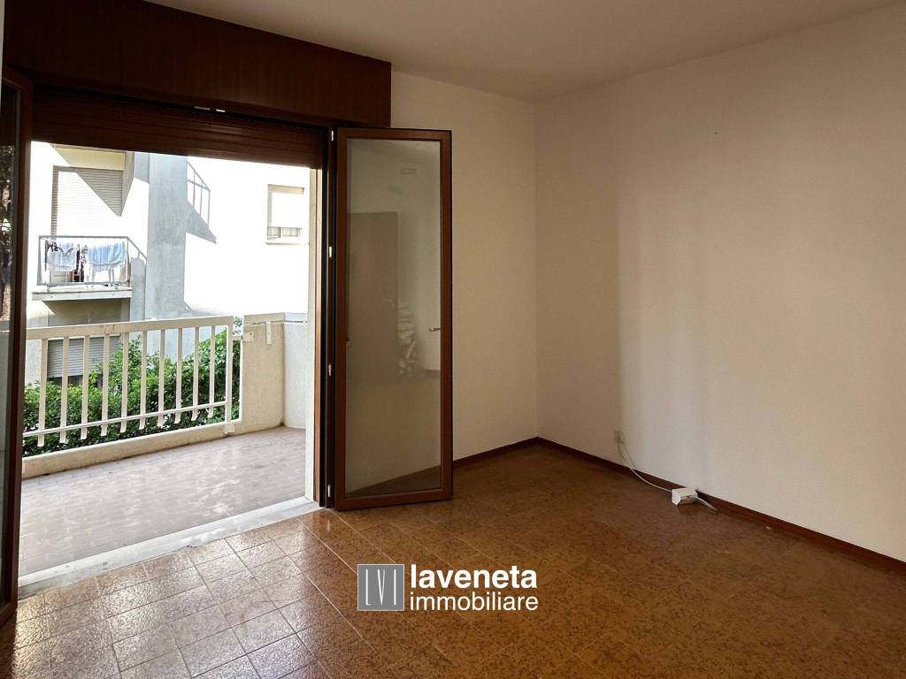 Appartamento a Jesolo in Via Altinate Accesso al Mare 7, 2 - Foto 5