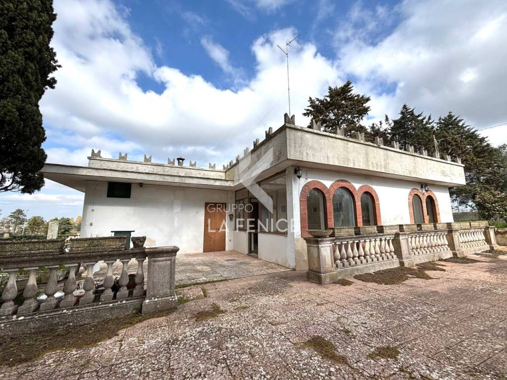 Villa a Martina franca in strada giuliani, 10 - Foto 2