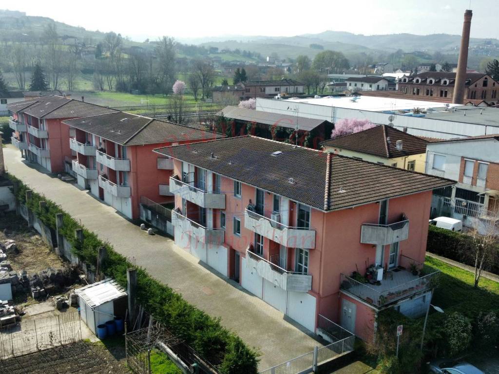Appartamento a Castagnole delle lanze in Via Giovanni Abbate, 15 - Foto 2