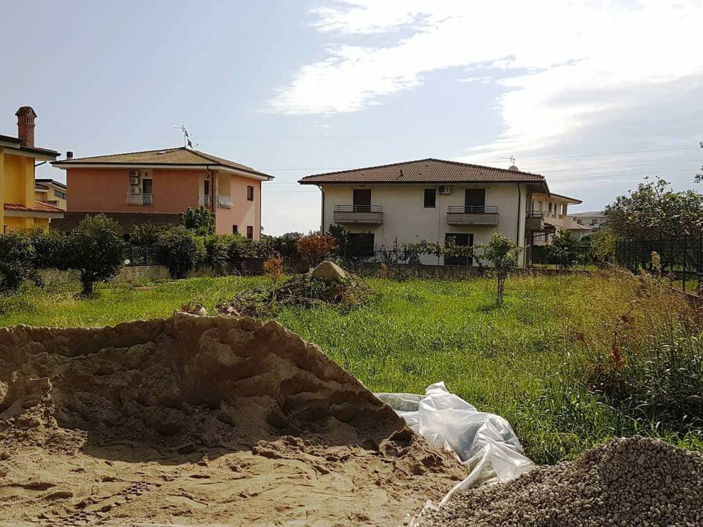Terreno a Montepaone in Via Isonzo - Foto 2
