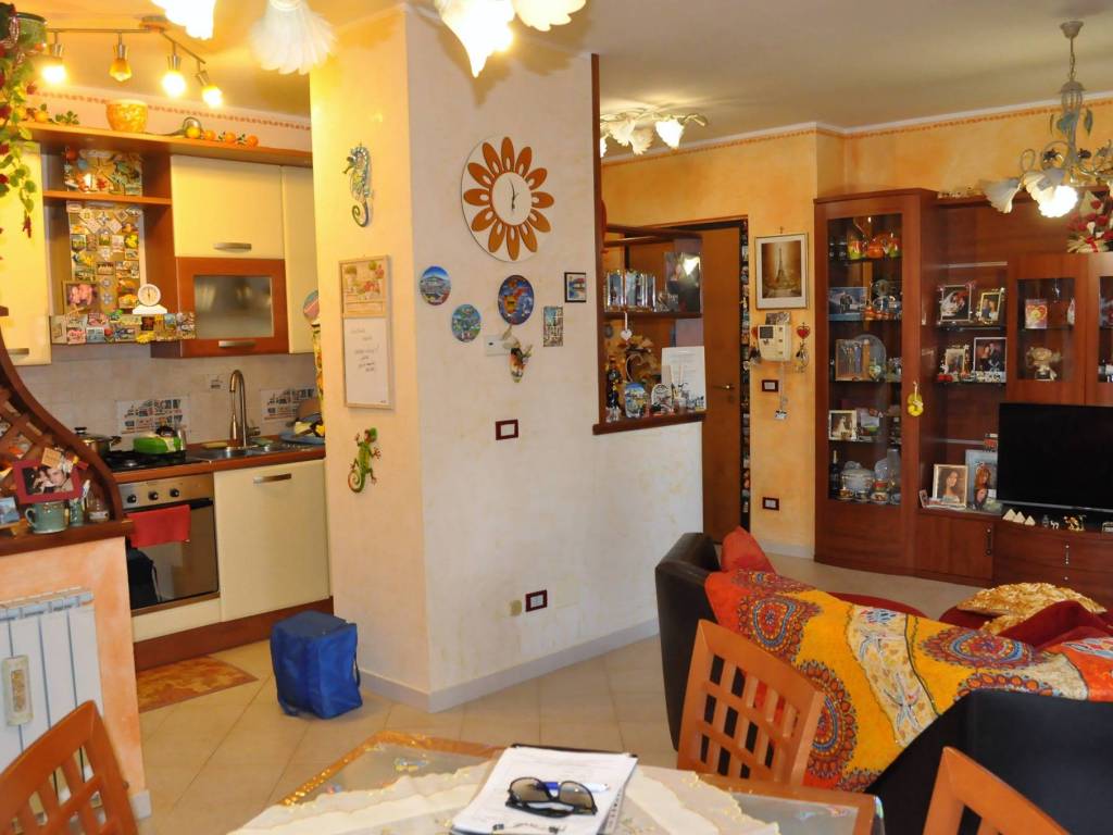Appartamento a Castiglione del lago in Via Eugenio Montale, 96 - Foto 2
