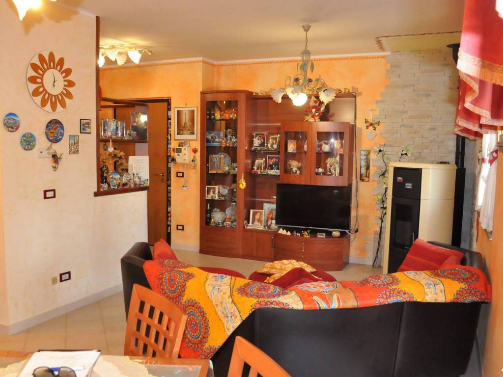 Appartamento a Castiglione del lago in Via Eugenio Montale, 96 - Foto 3