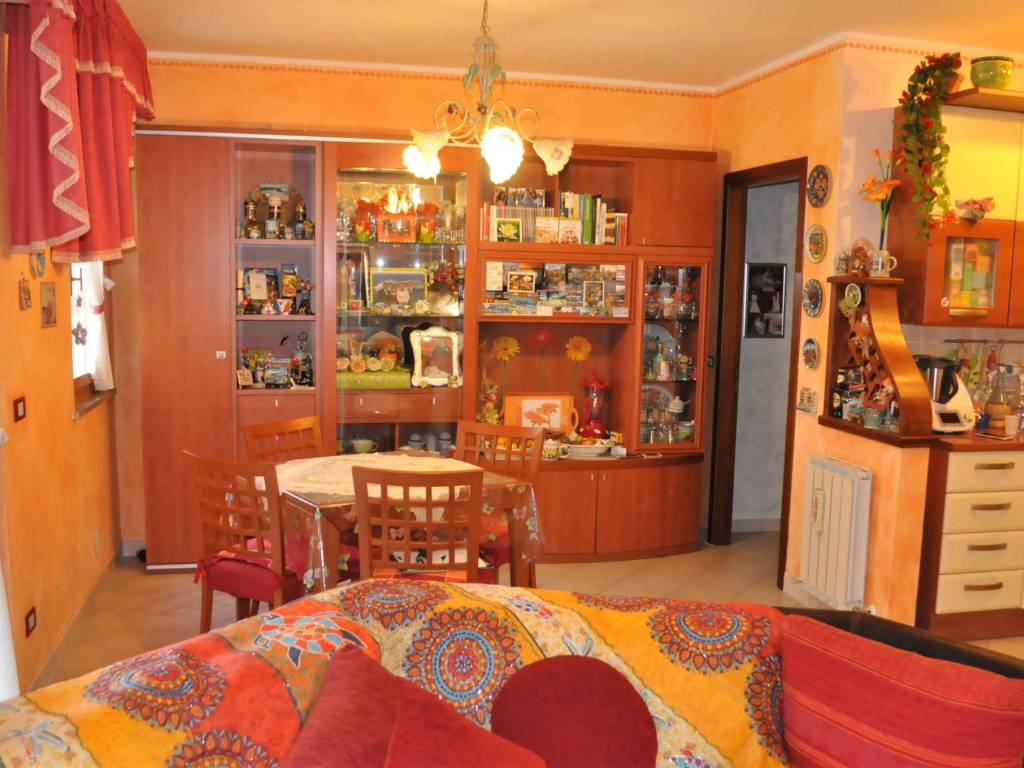 Appartamento a Castiglione del lago in Via Eugenio Montale, 96 - Foto 4
