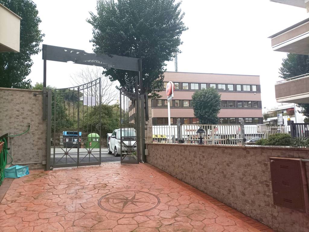 Immobile a Roma in Via delle Fornaci - Foto 1