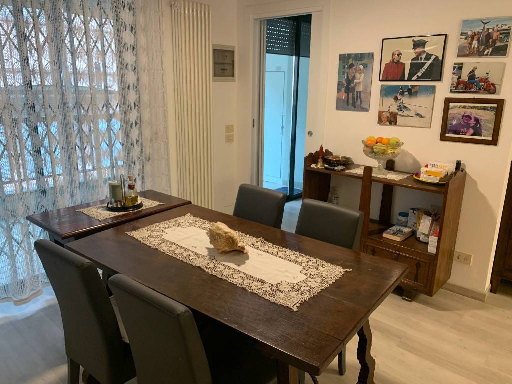Appartamento a Riccione in Viale Cristoforo Colombo - Foto 3