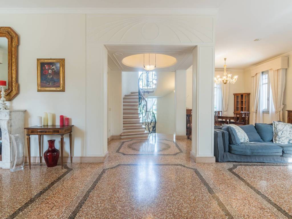 Villa a Riccione in Viale Francesco Baracca, 36 - Foto 2