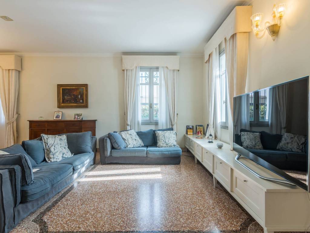 Villa a Riccione in Viale Francesco Baracca, 36 - Foto 3