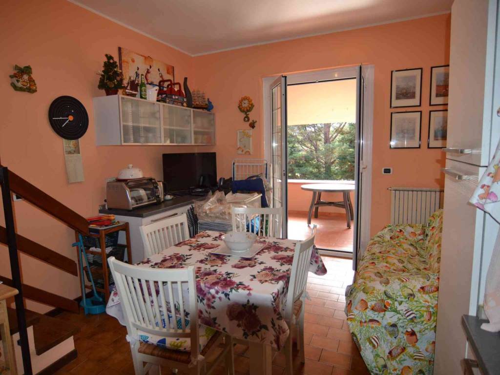 Appartamento a Loano in Viale Enrico Toti, 79 - Foto 3