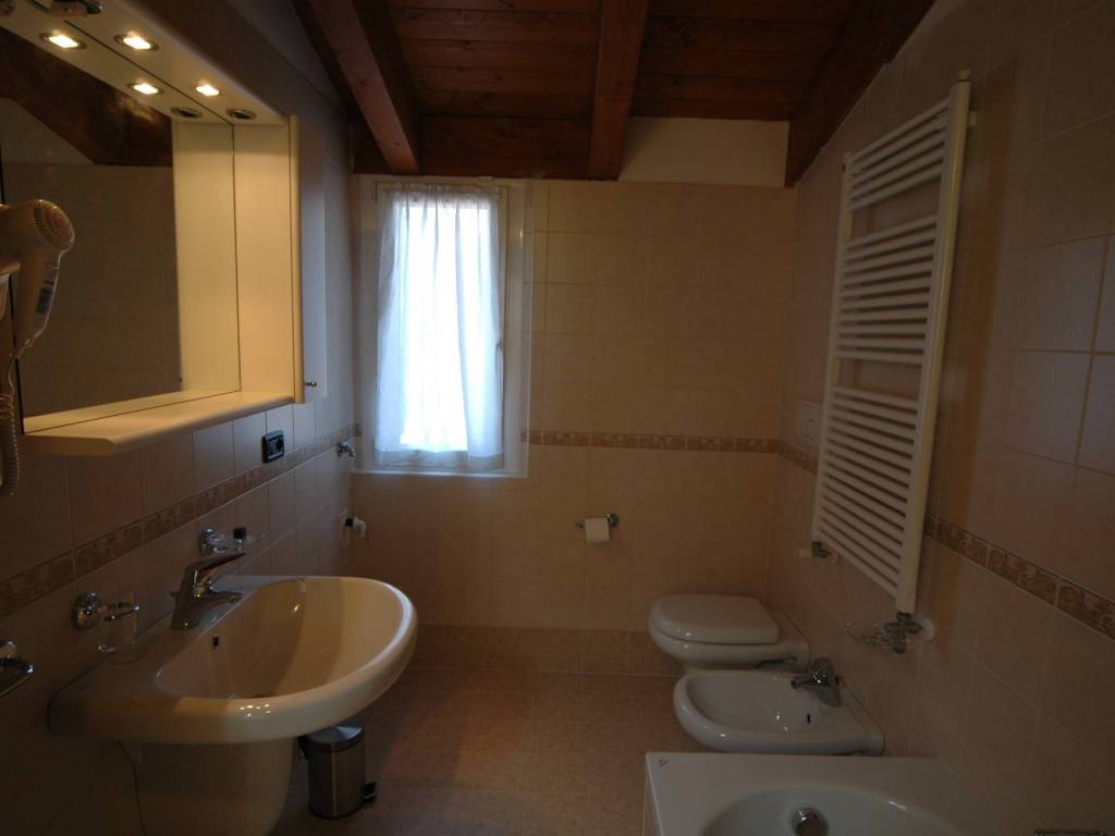 Appartamento a Bellano in Frazione Lezzeno - Foto 5