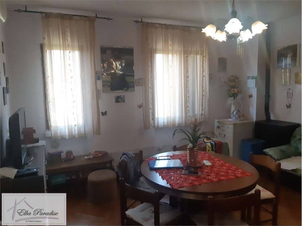 Appartamento a Marciana marina in Via Max Bonanno, 16 - Foto 2