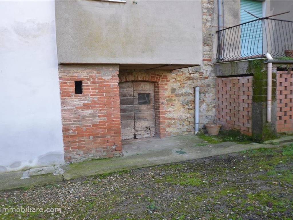 Casa indipendente a Castiglione del lago in Via Vitellino - Foto 4
