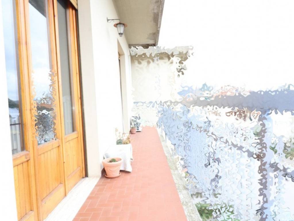 Appartamento a Montevarchi in Via Ferdinando Magellano - Foto 5