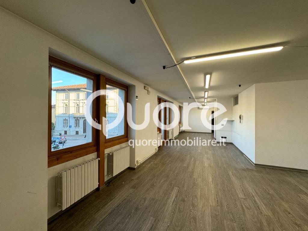 Immobile a Udine in piazza I Maggio, 4 - Foto 3