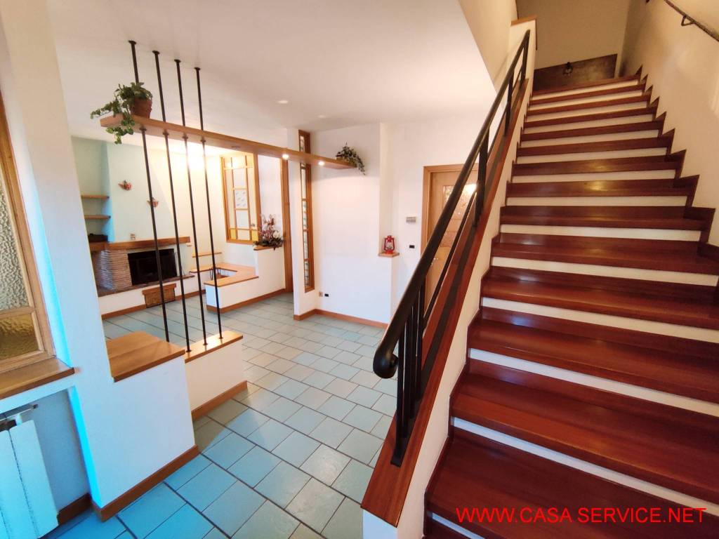 Casa indipendente a Montevarchi in Via del Melograno - Foto 4