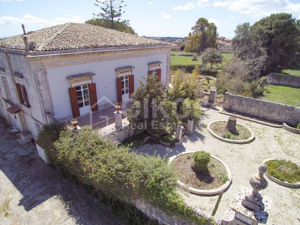Villa a Modica in Via Rocciola Scrofani, 81 - Foto 2