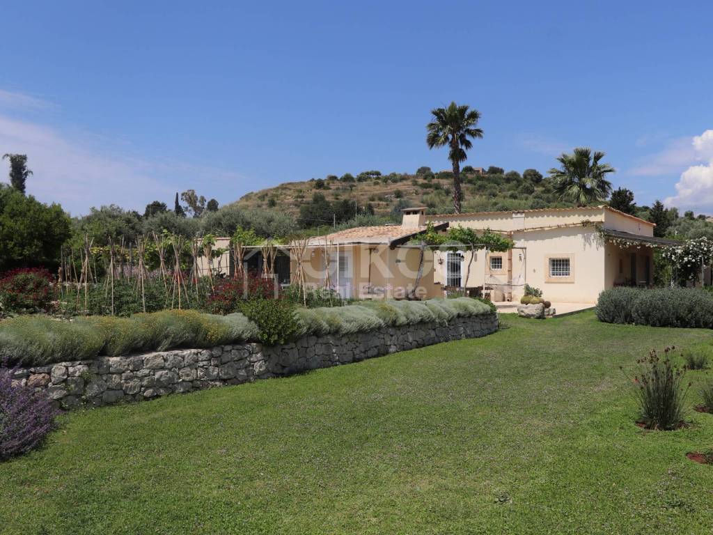 Villa a Noto in via Napoli, 37 - Foto 2