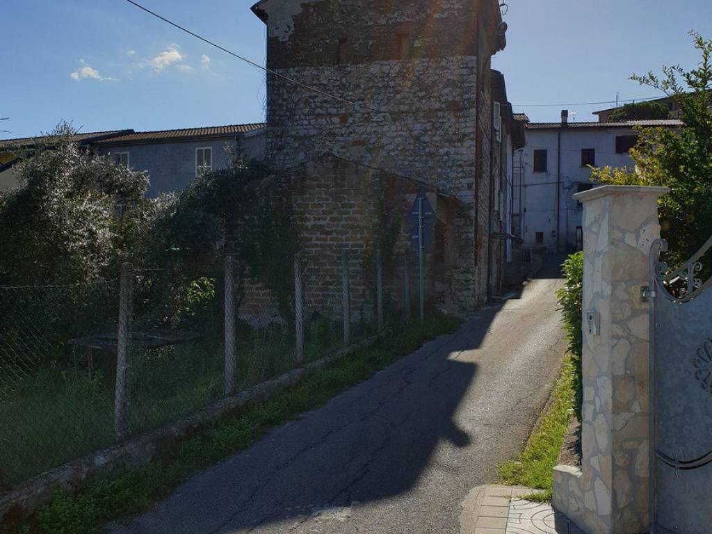 Casa indipendente a Ceccano in Via Mola Vecchia - Foto 2