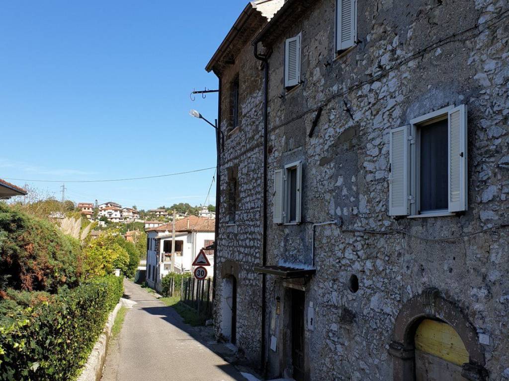 Casa indipendente a Ceccano in Via Mola Vecchia - Foto 5
