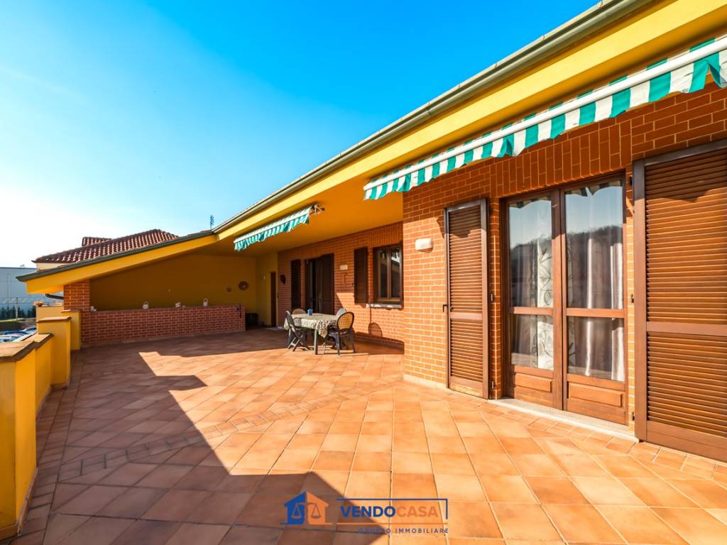 Villa a Saluzzo in Via Filippo Turati, 6 - Foto 2