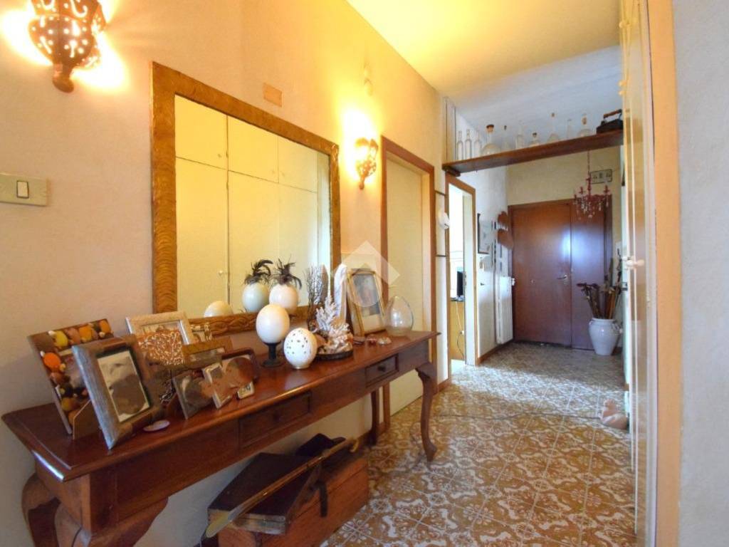 Appartamento a Riccione in Viale Santarosa, 9 - Foto 3