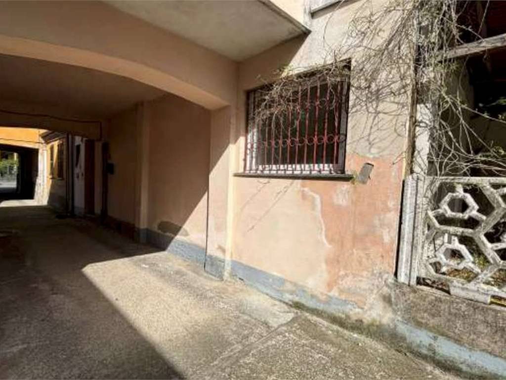 Appartamento a Venegono superiore in Via Sanzio - Foto 4