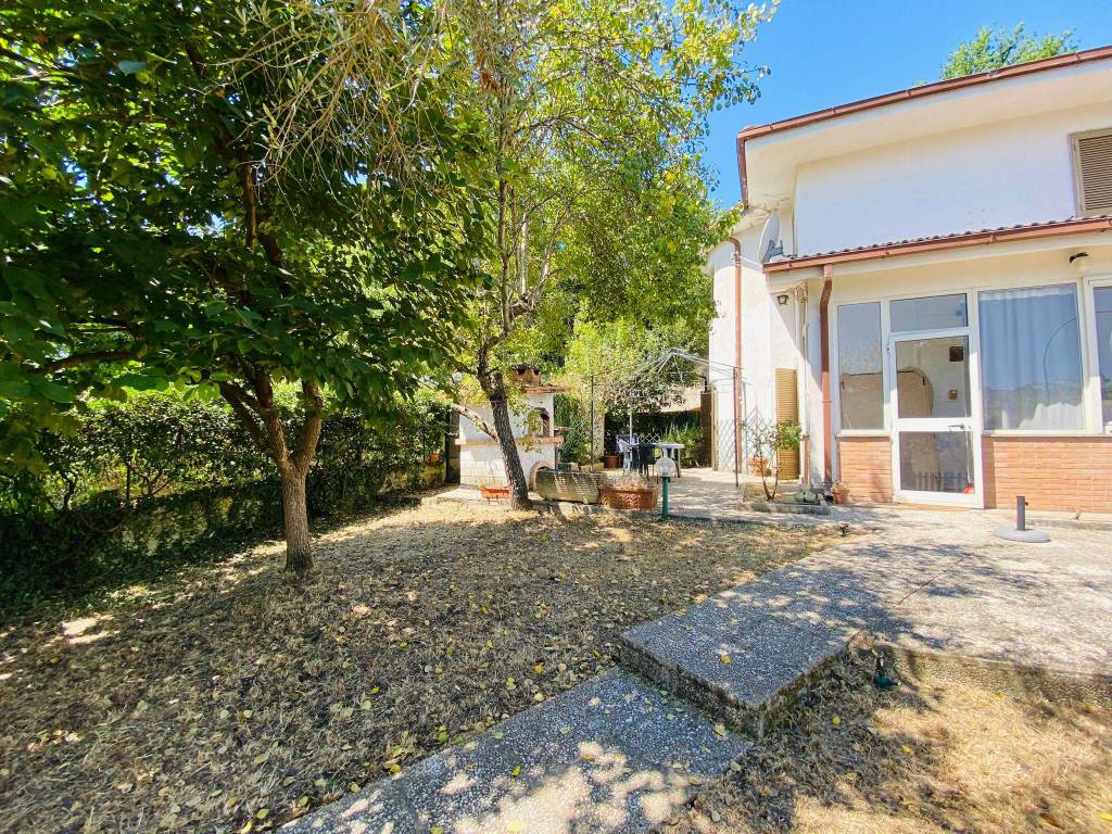 Villa a Scandriglia in Santa Maria delle Grazie - Foto 2