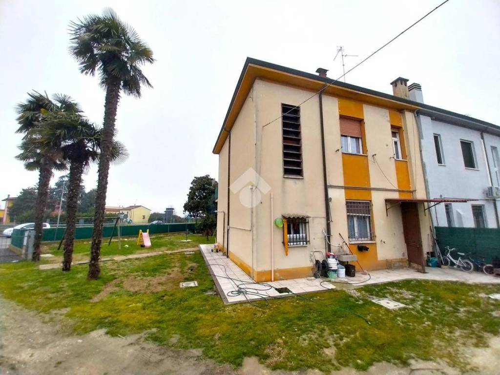 Villa a Lugo in Via Sant'Andrea, 68 - Foto 4