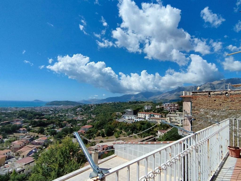 Appartamento a Minturno in Via Principe di Piemonte - Foto 3
