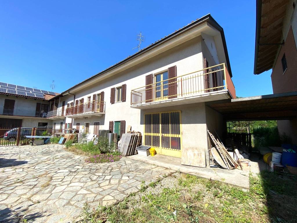 Rustico / casale a Alba in Via Alcide De Gasperi - Foto 2