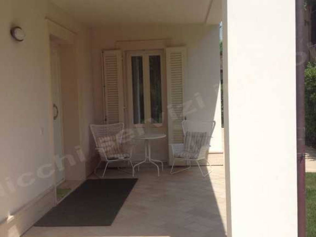 Villa a Forte dei marmi in Via Giuseppe Mazzini, 93 - Foto 3