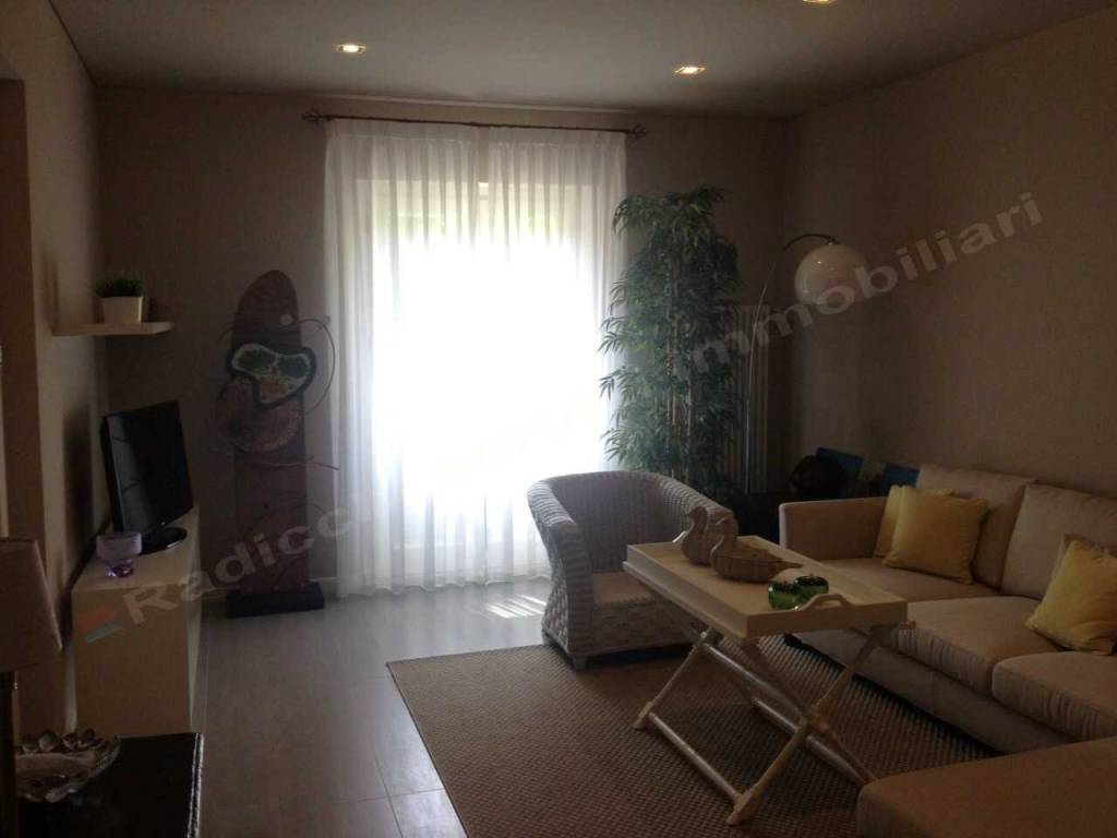 Villa a Forte dei marmi in Via Giuseppe Mazzini, 93 - Foto 5