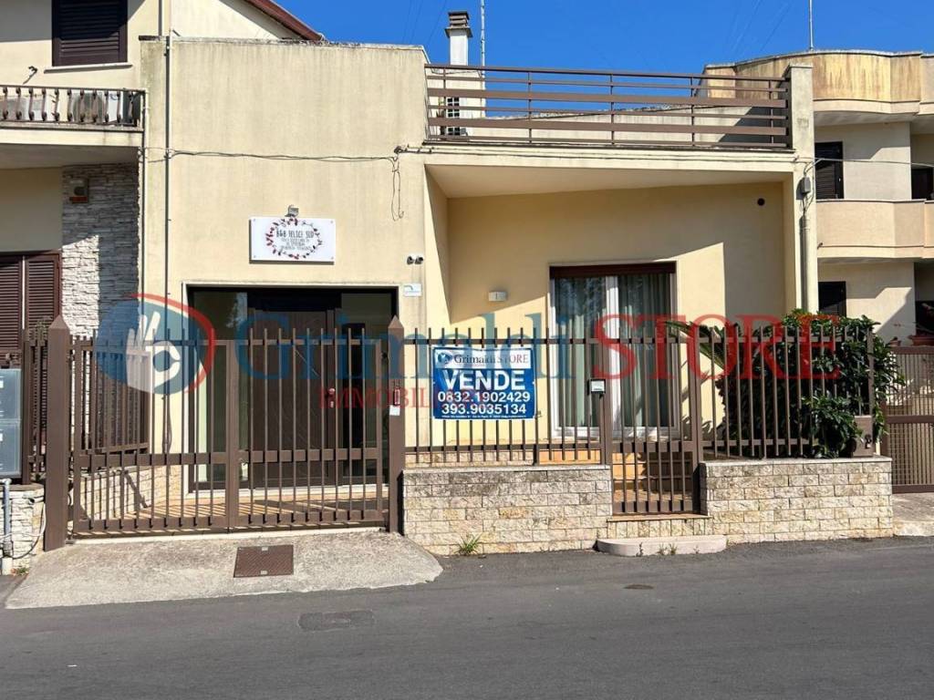 Casa indipendente a Lecce in Via Rocco Scotellaro, 14 - Foto 3