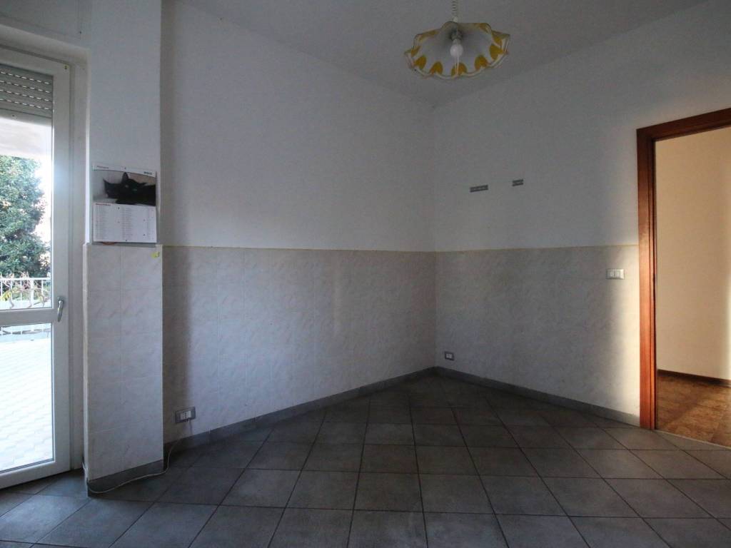 Appartamento a Caronno pertusella in Via 25 Aprile, 779 - Foto 5