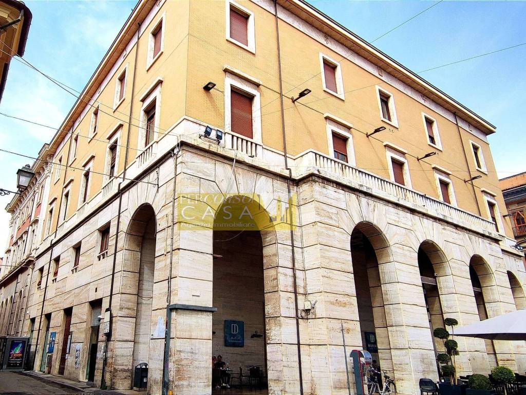 Immobile a Teramo in PIAZZA MARTIRI DELLA LIBERTA' - Foto 2