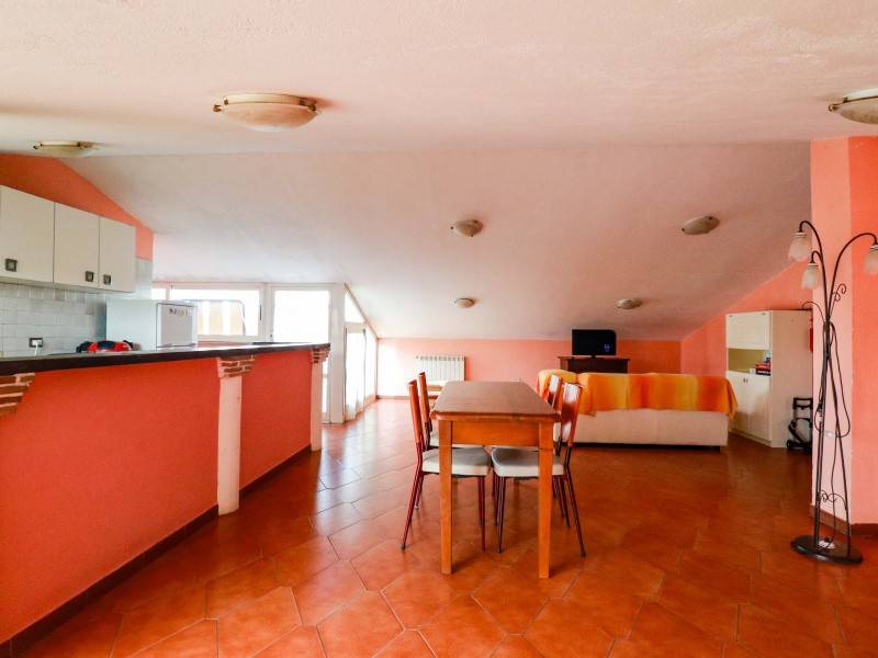 Appartamento a Anguillara sabazia in Via Carlo Alberto Dalla Chiesa, 1 - Foto 3