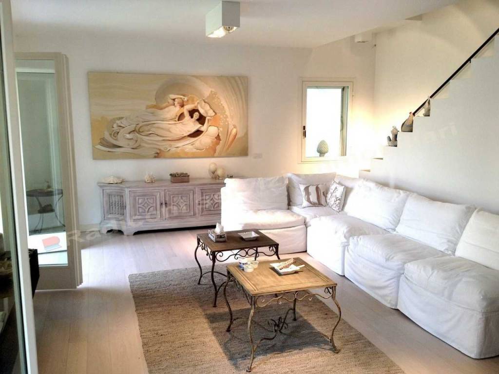 Villa a Forte dei marmi in Via Giosuè Carducci, 5 - Foto 3