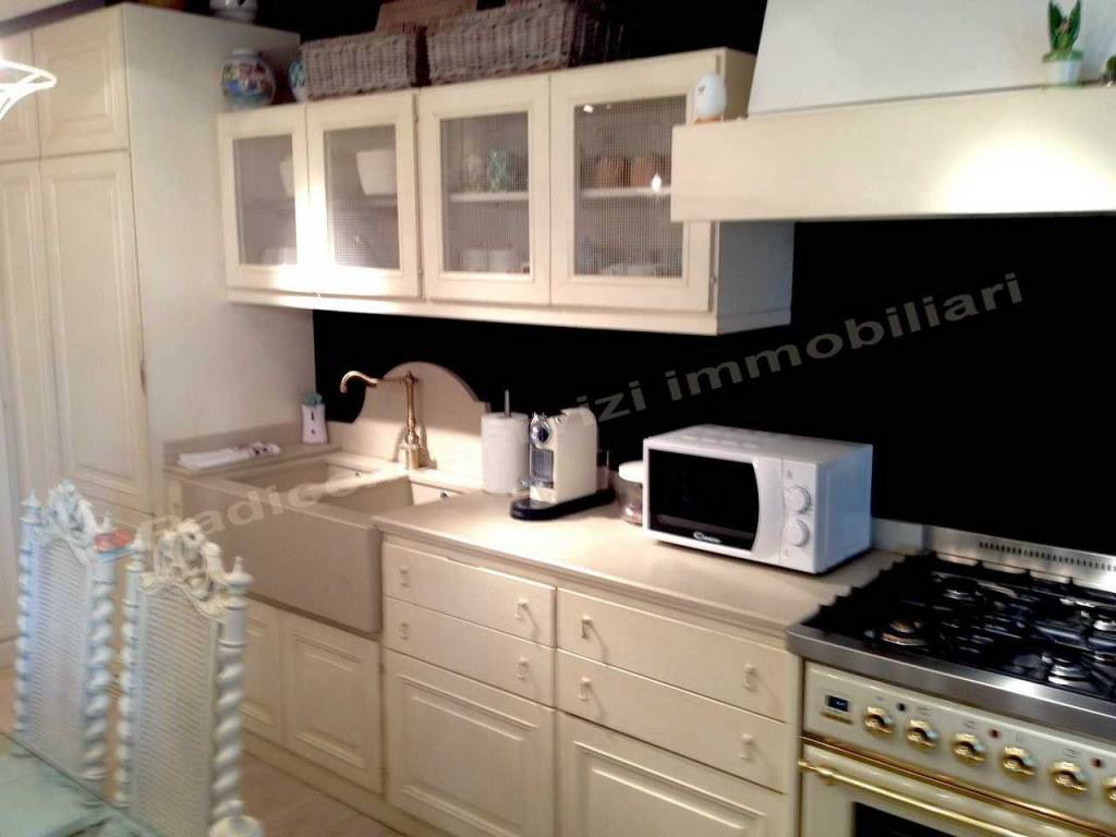 Villa a Forte dei marmi in Via Giosuè Carducci, 5 - Foto 4