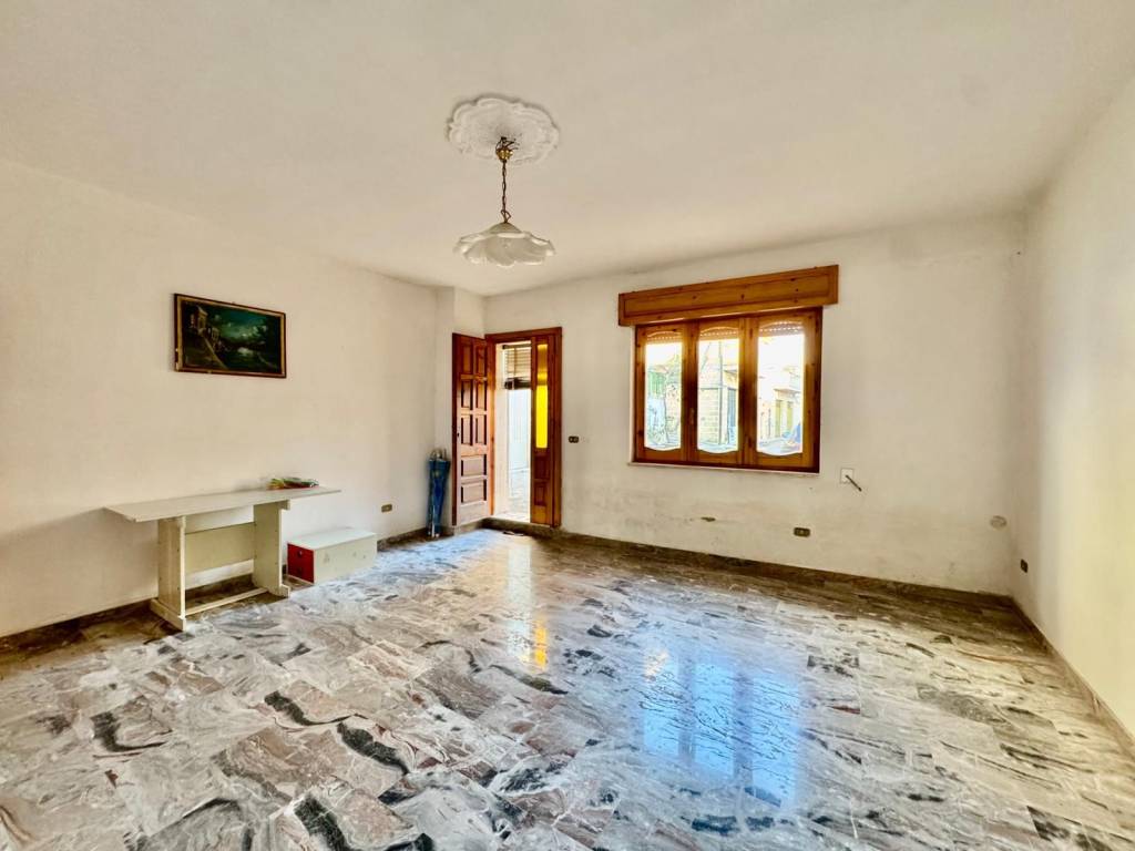 Appartamento a Matino in Via degli Eroi - Foto 2