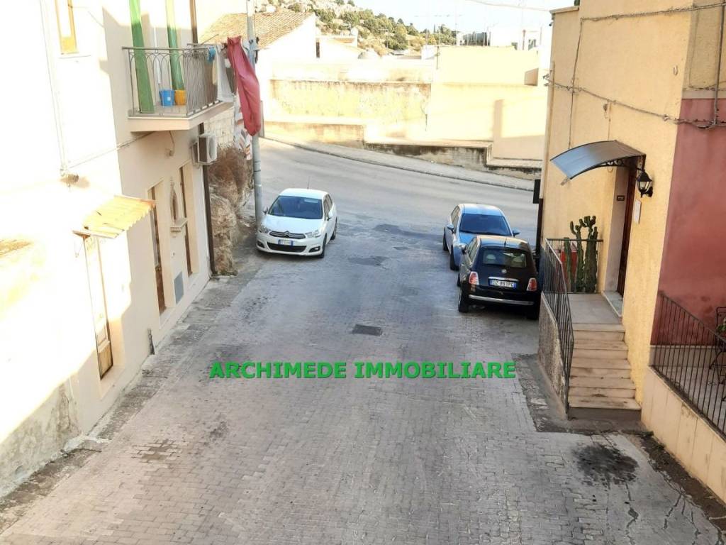 Palazzo / stabile a Noto in Via Salvatore Tafaro, 27 - Foto 4