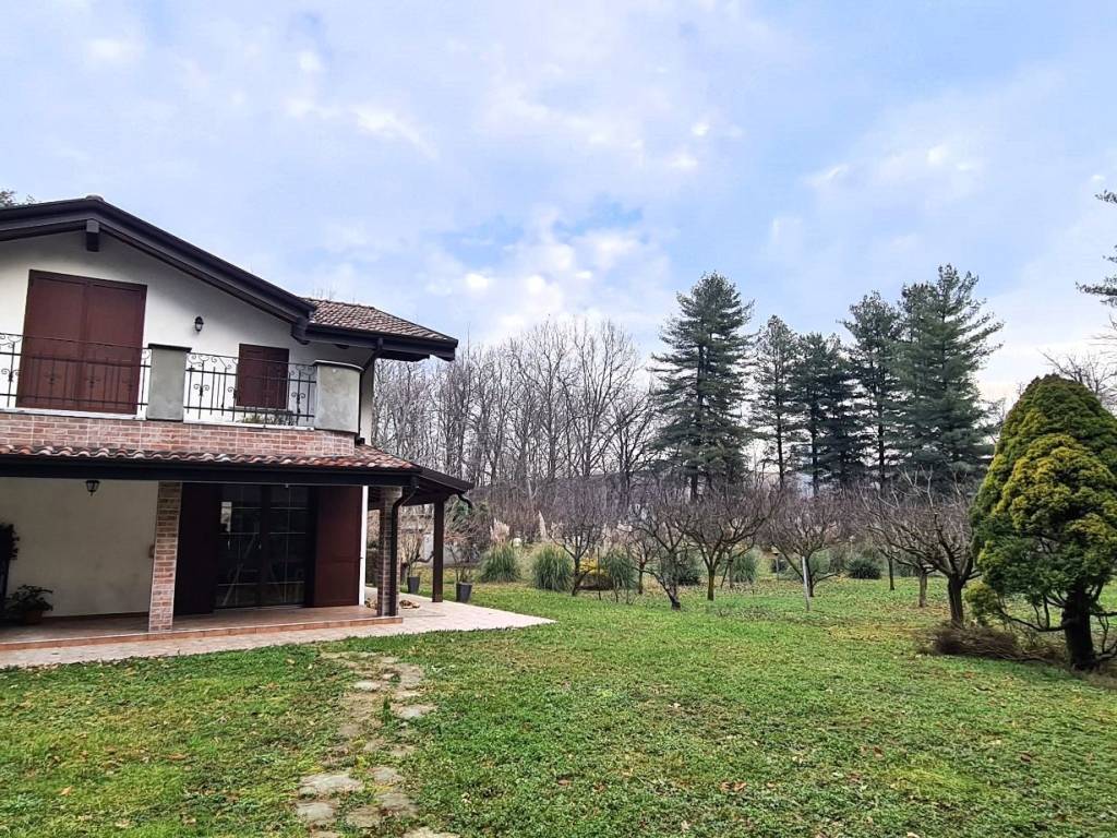 Villa a Fagnano olona in Via per Busto, 98 - Foto 3