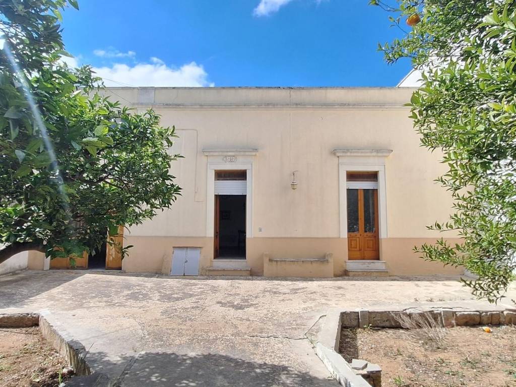 Casa indipendente a Veglie in Via Vittorio Alfieri, N. 160 - Foto 5