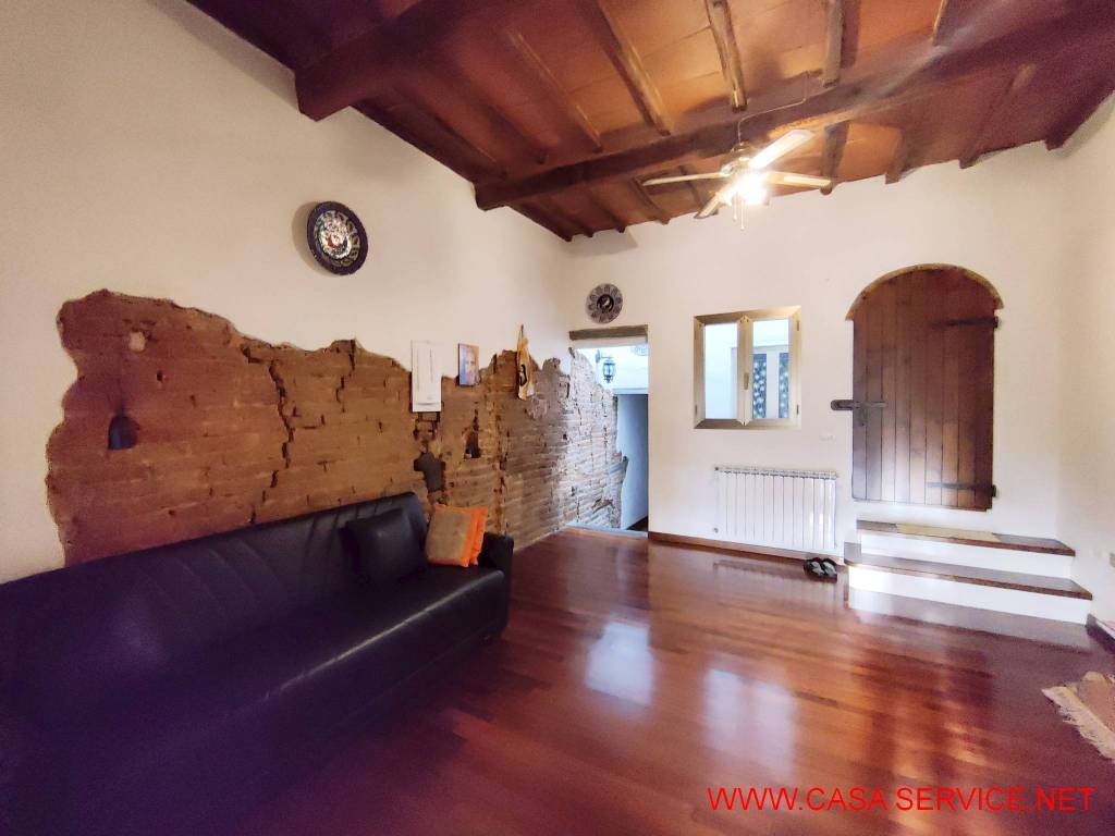 Appartamento a Montevarchi in Viale Roma - Foto 5