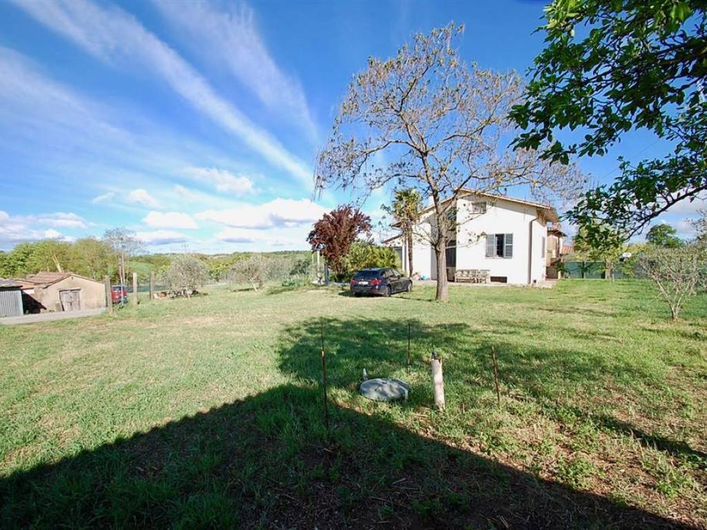 Casa indipendente a Castiglione del lago - Foto 2