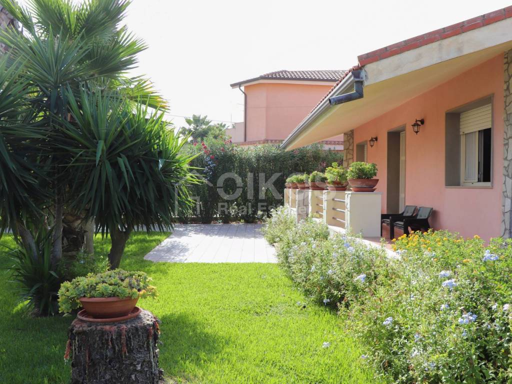 Villa a Noto in Via Gaetano Martino, 25 - Foto 4