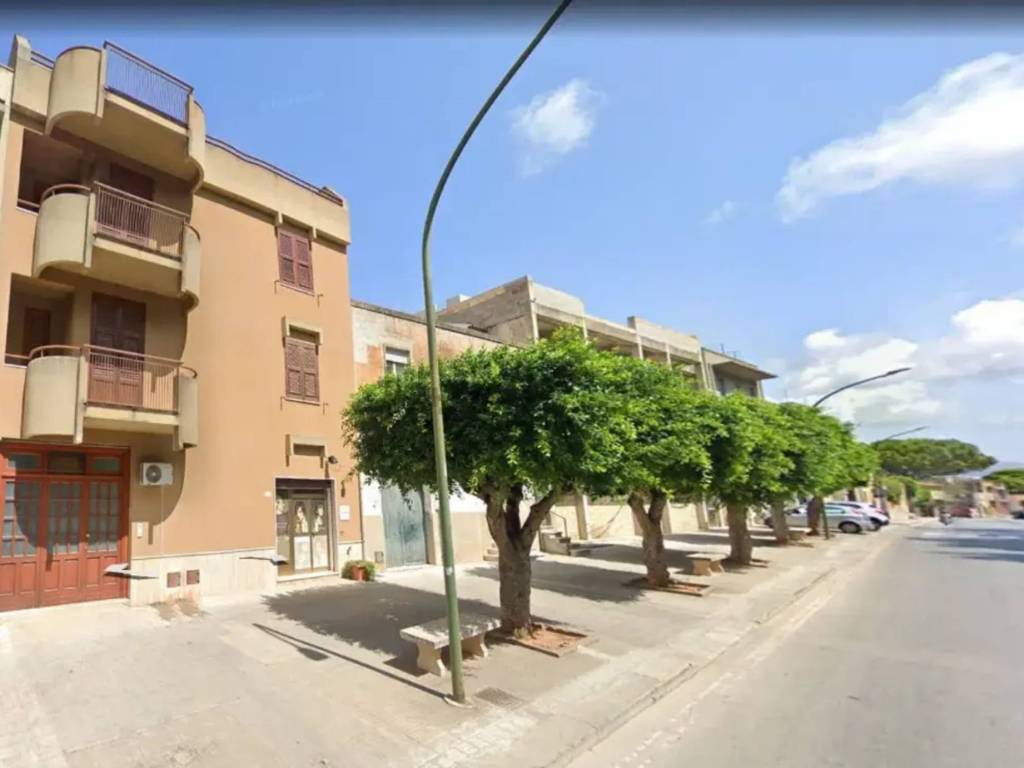 Palazzo / stabile a Valderice in Via Vespri - Foto 2