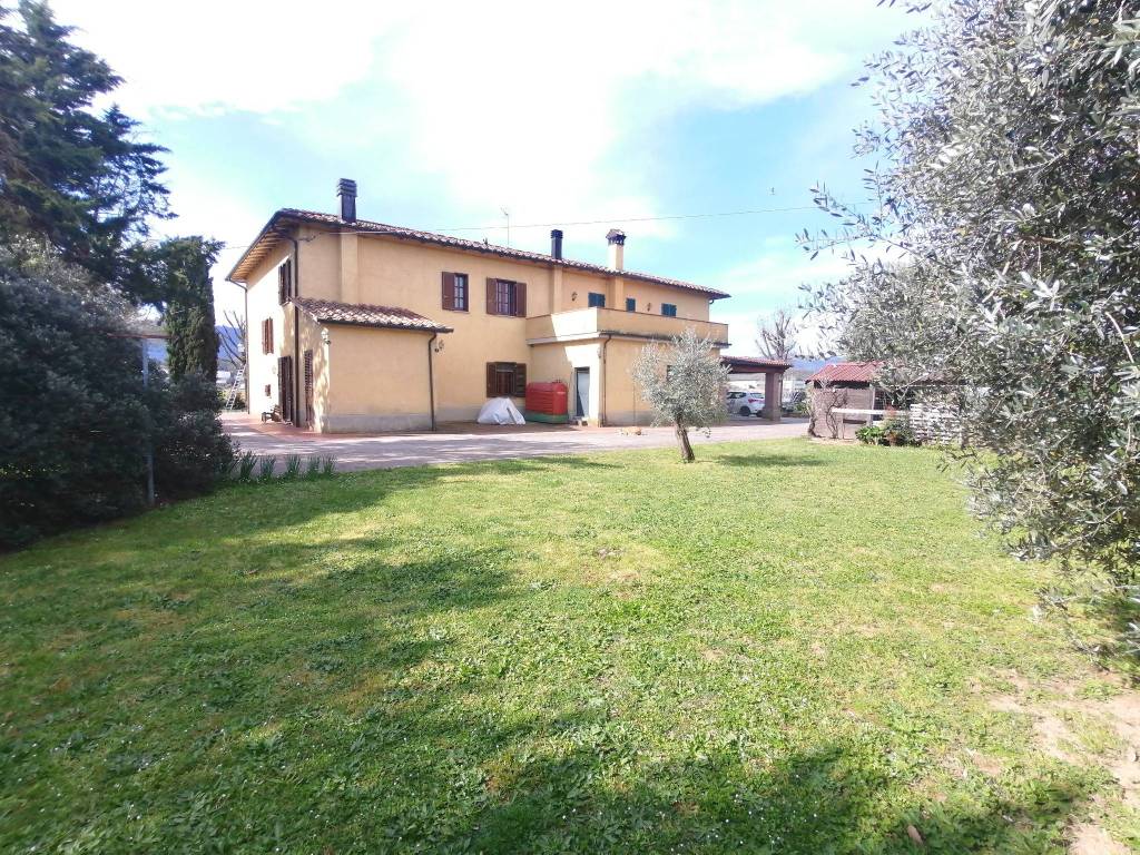 Rustico / casale a Quarrata in Viale Montalbano - Foto 5
