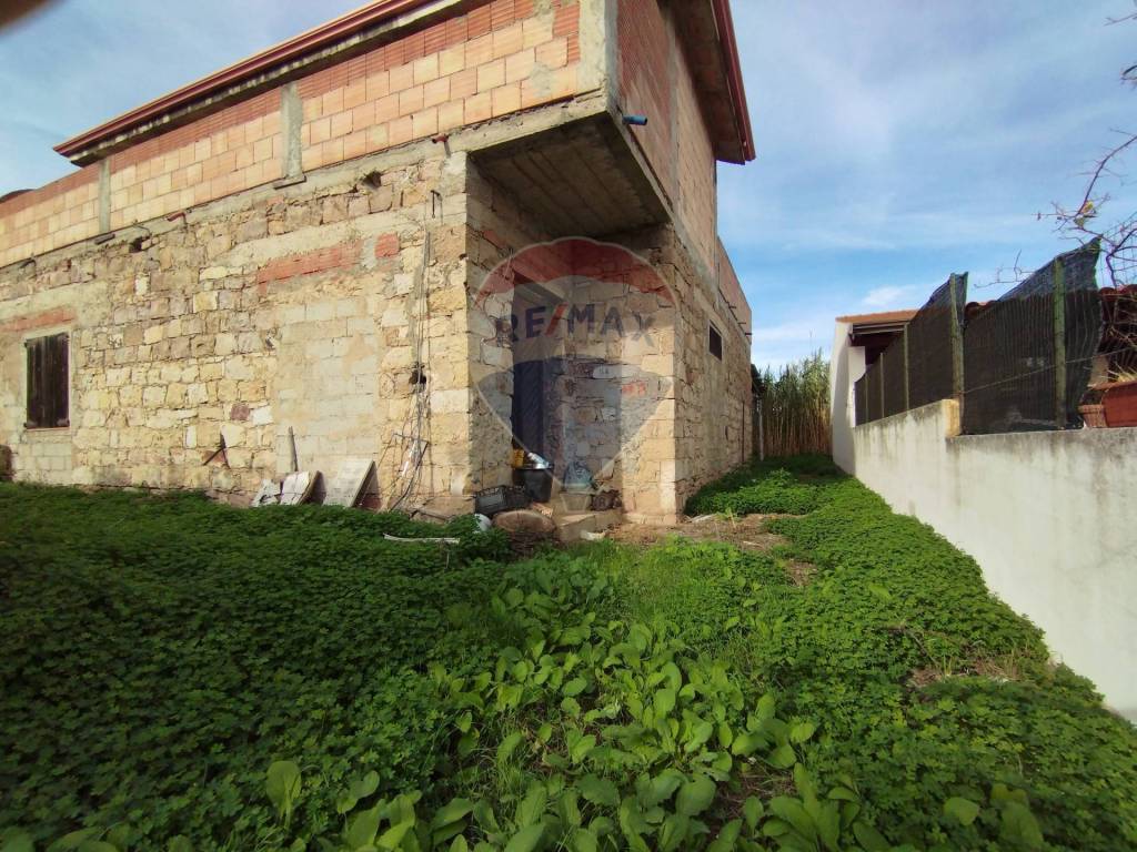Rustico / casale a Tratalias - Foto 3